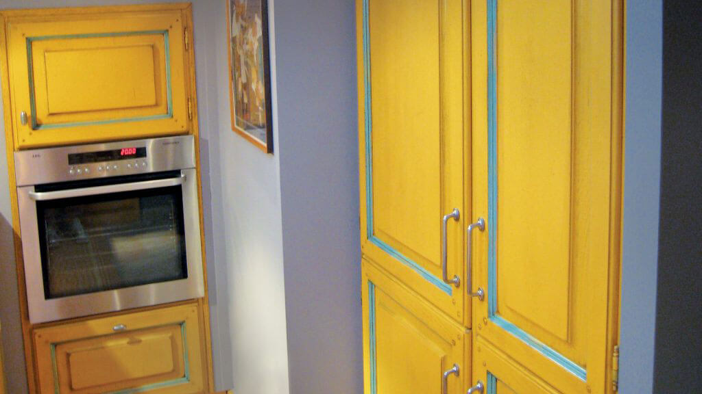 kitchen lady detail